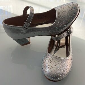 Badgley Mischka silver sparkle glitter dress shoes